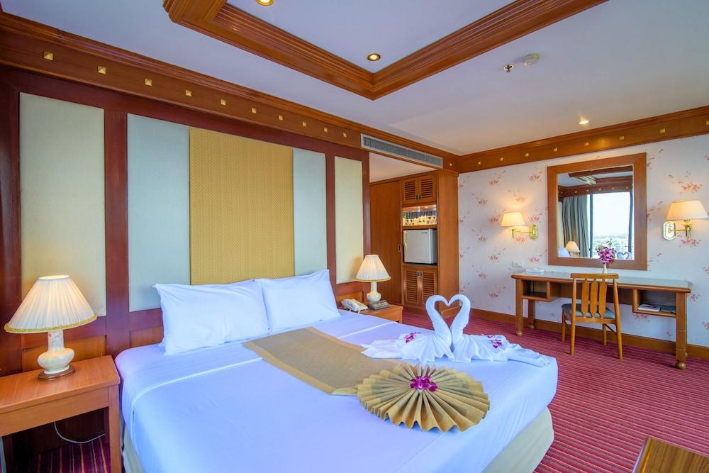 Alexander Hotel Bangkok Exterior photo