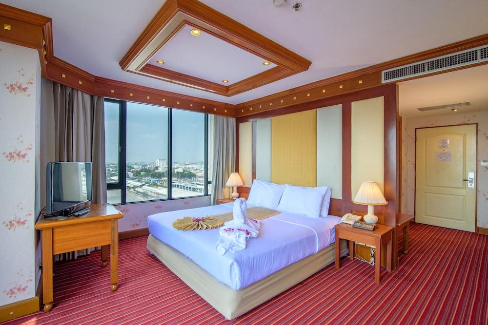 Alexander Hotel Bangkok Exterior photo